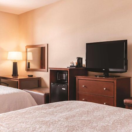 Hampton Inn By Hilton Edmonton South Ngoại thất bức ảnh